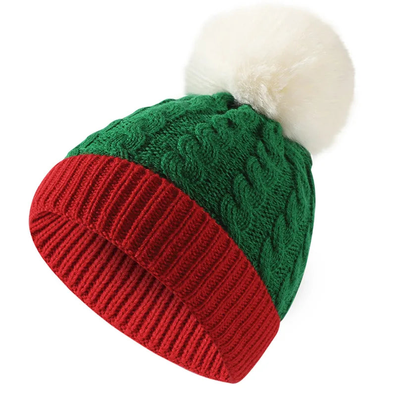 Bonnet tricoté femme avec pompon