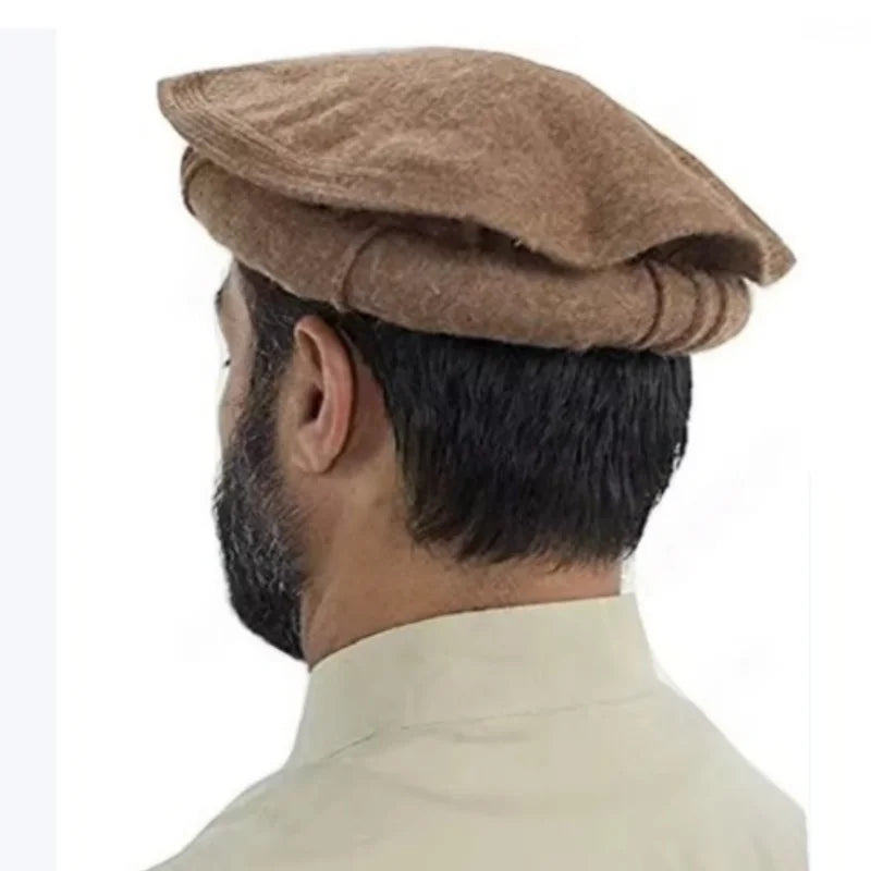 Chapeau afghan en laine marron