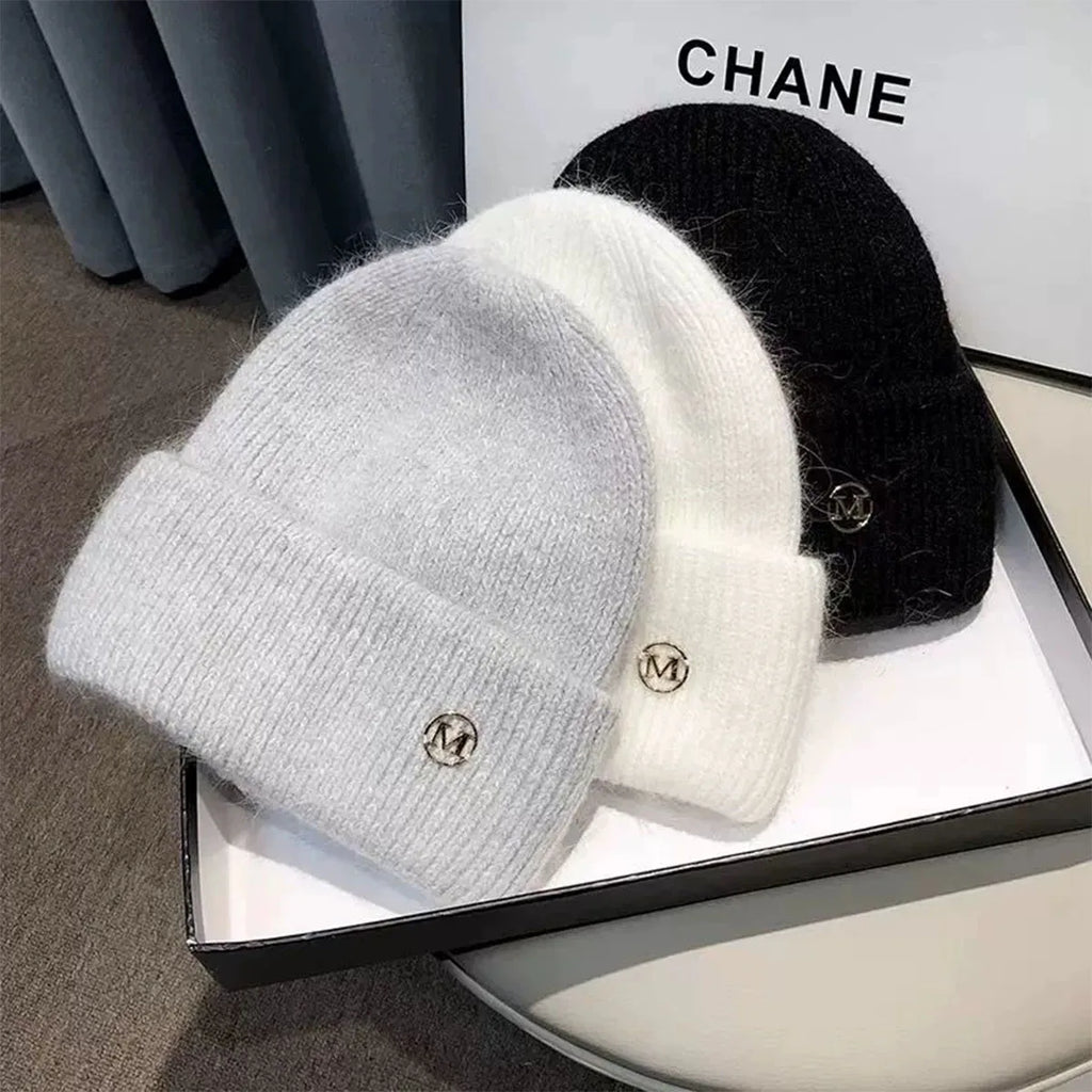 Chapeau et bonnet en laine beige