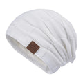 Chapeau fait main en laine blanc