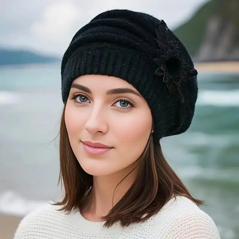 Chapeau en laine bouillie femme avec fleur
