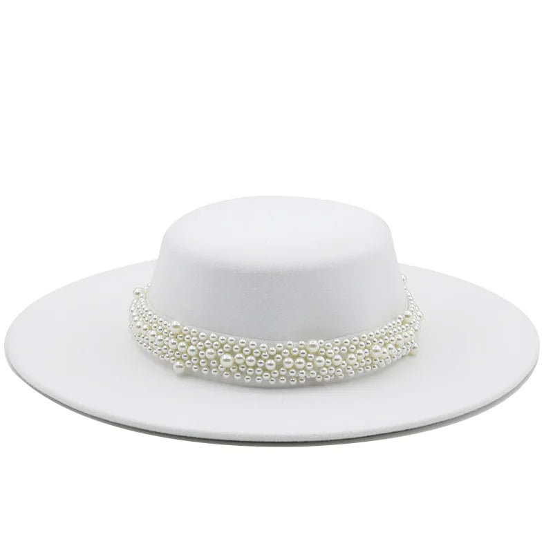 Chapeau rond en laine rouge