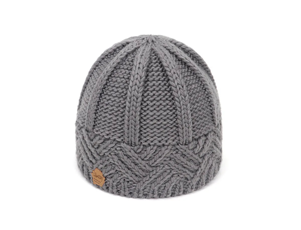 Chapeau fait main en laine gris