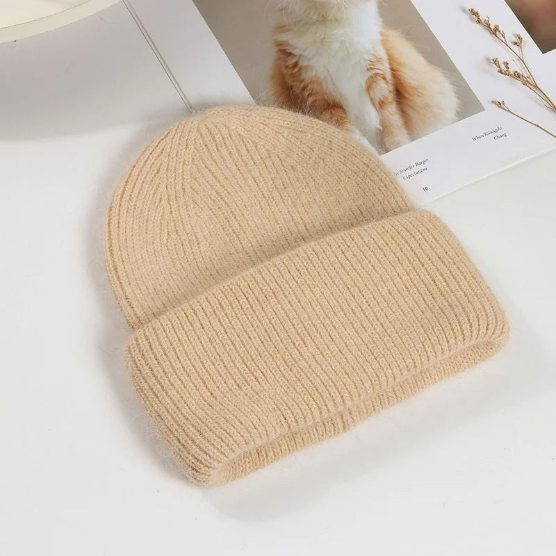 Chapeau et bonnet en laine noir