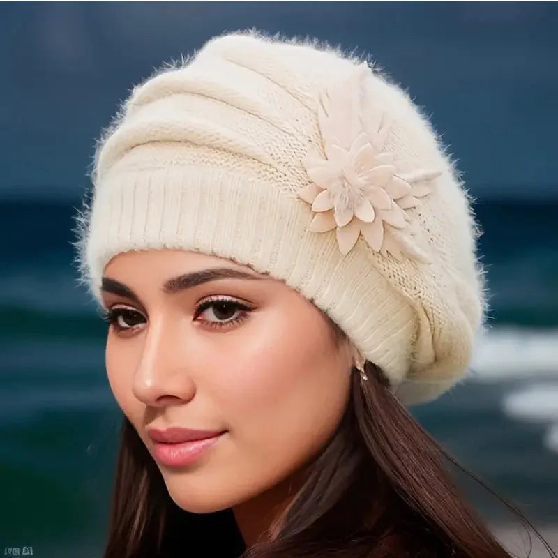 Chapeau fait main en laine rouge