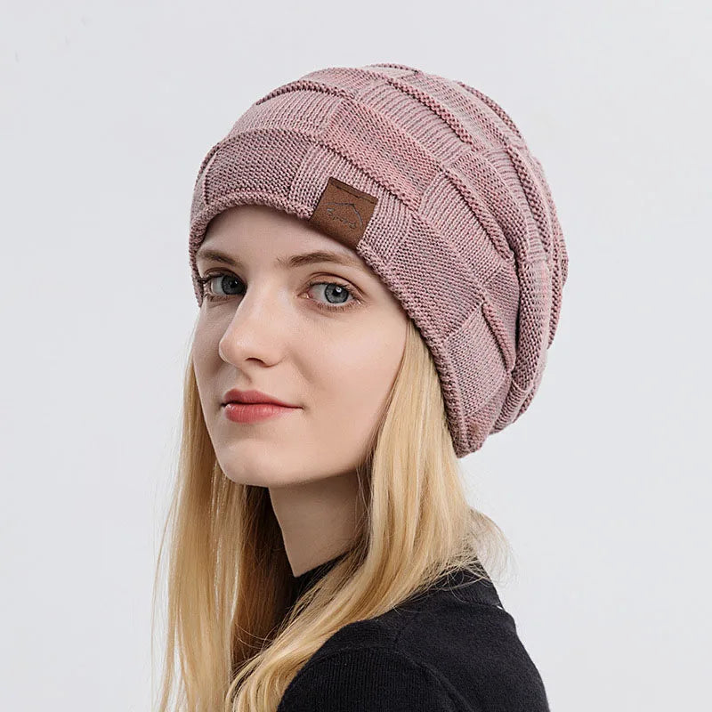 Chapeau fait main en laine blanc