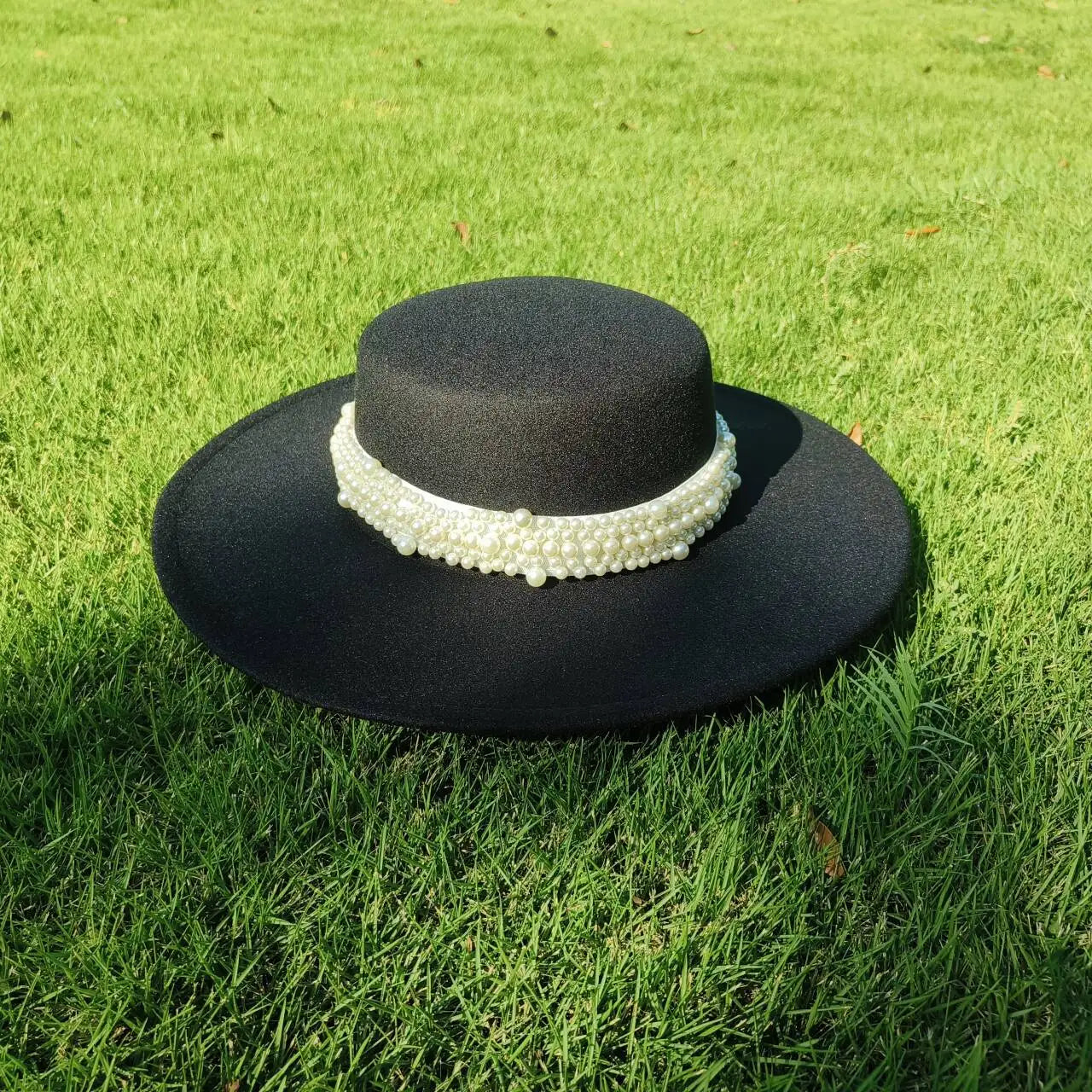Chapeau rond en laine bleu