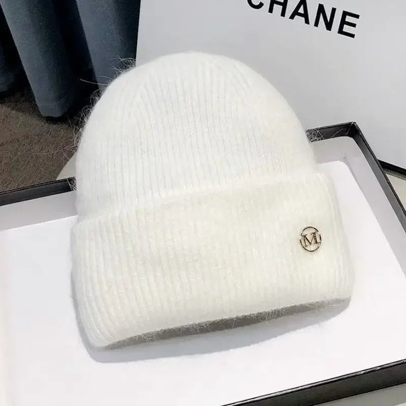 Chapeau et bonnet en laine beige