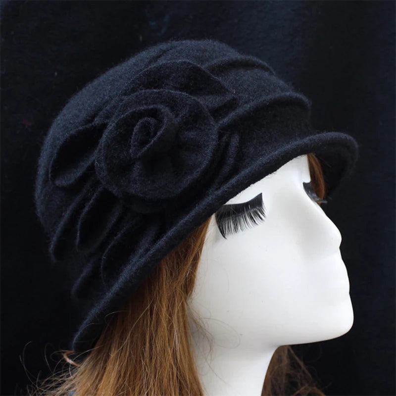 Chapeau original en laine bouillie
