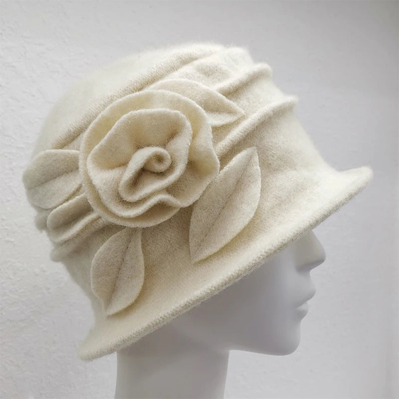Chapeau original en laine bouillie