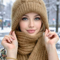 Chapeau capuche en laine femme