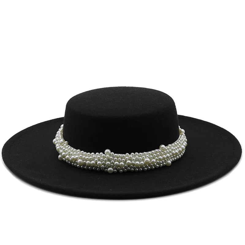 Chapeau rond en laine rouge