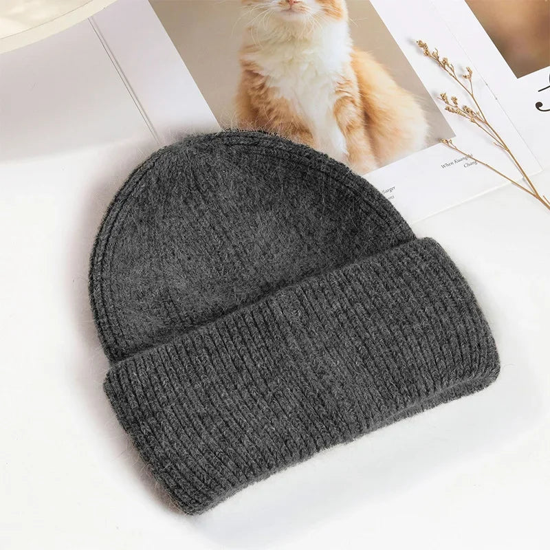 Chapeau et bonnet en laine noir