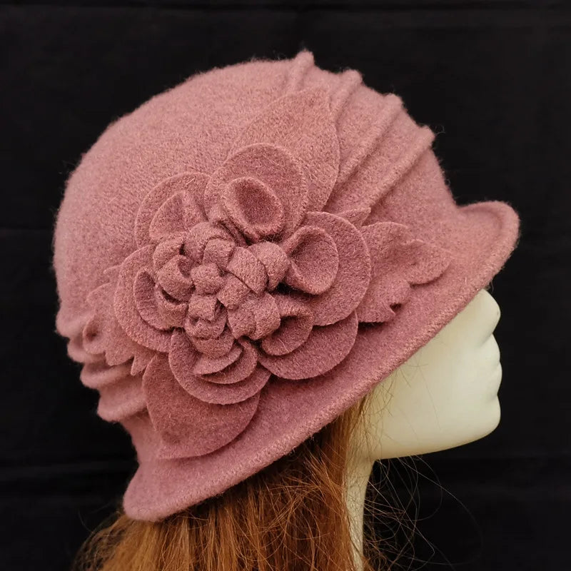 Chapeau original en laine bouillie